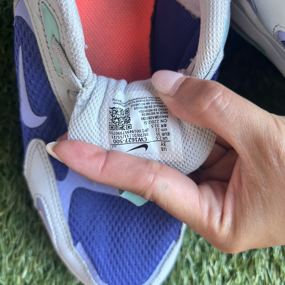 Nike Purple and White Sneakers with Air Max - Picture 5 of 13